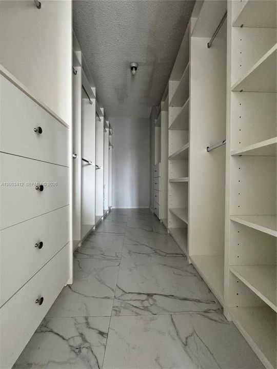 В аренду: $1,850 (1 спален, 1 ванн, 870 Квадратных фут)