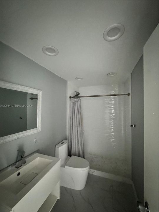 В аренду: $1,850 (1 спален, 1 ванн, 870 Квадратных фут)
