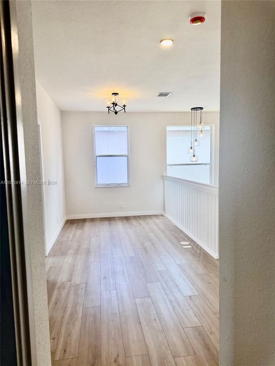 For Rent: $4,800 (3 beds, 2 baths, 2162 Square Feet)