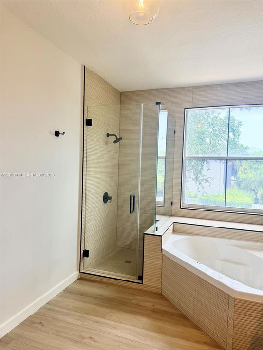 For Rent: $4,800 (3 beds, 2 baths, 2162 Square Feet)