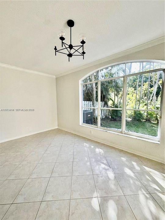For Rent: $4,800 (3 beds, 2 baths, 2162 Square Feet)