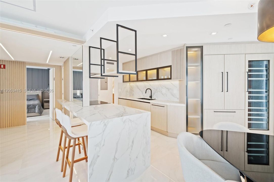 For Rent: $12,500 (2 beds, 2 baths, 1680 Square Feet)