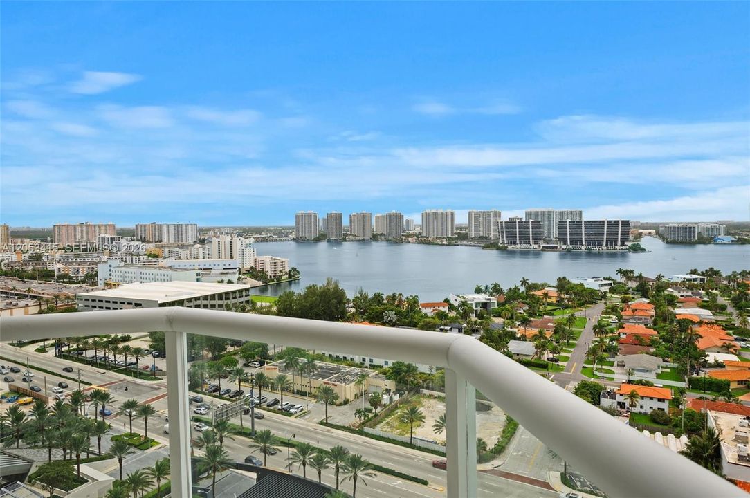 For Rent: $12,500 (2 beds, 2 baths, 1680 Square Feet)