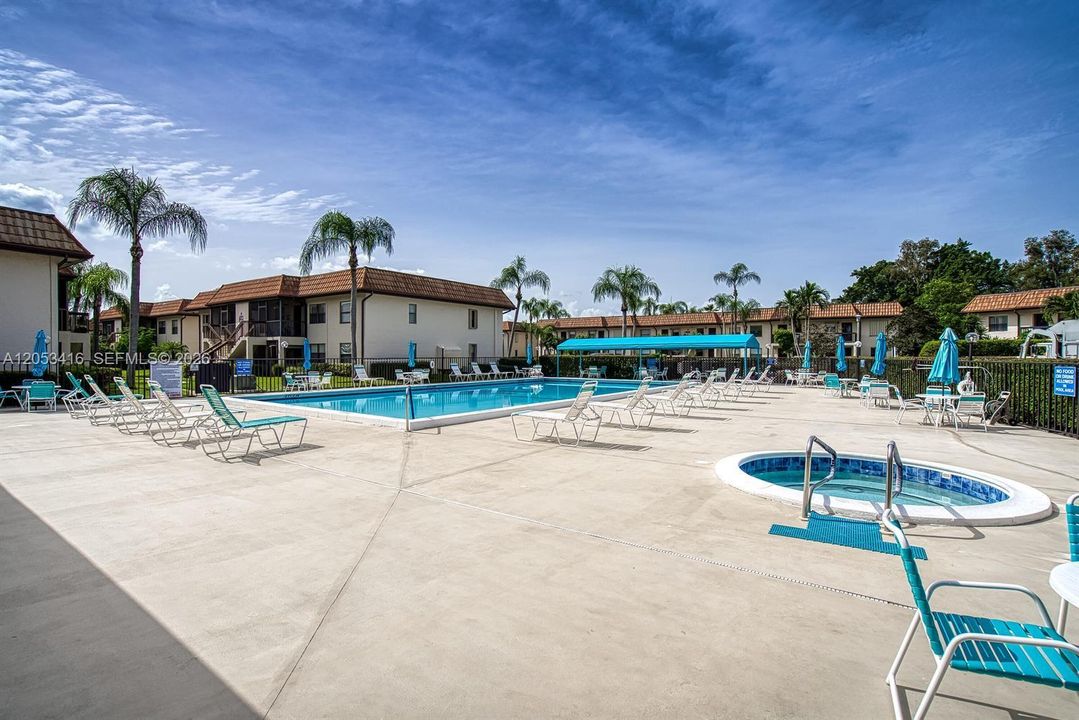 For Rent: $2,000 (2 beds, 2 baths, 735 Square Feet)