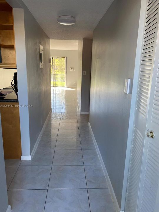 En Venta: $245,000 (2 camas, 2 baños, 840 Pies cuadrados)