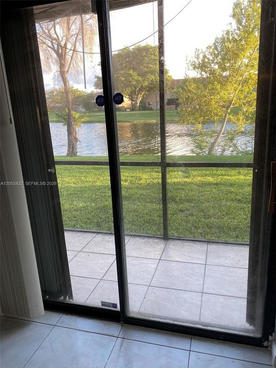 En Venta: $245,000 (2 camas, 2 baños, 840 Pies cuadrados)