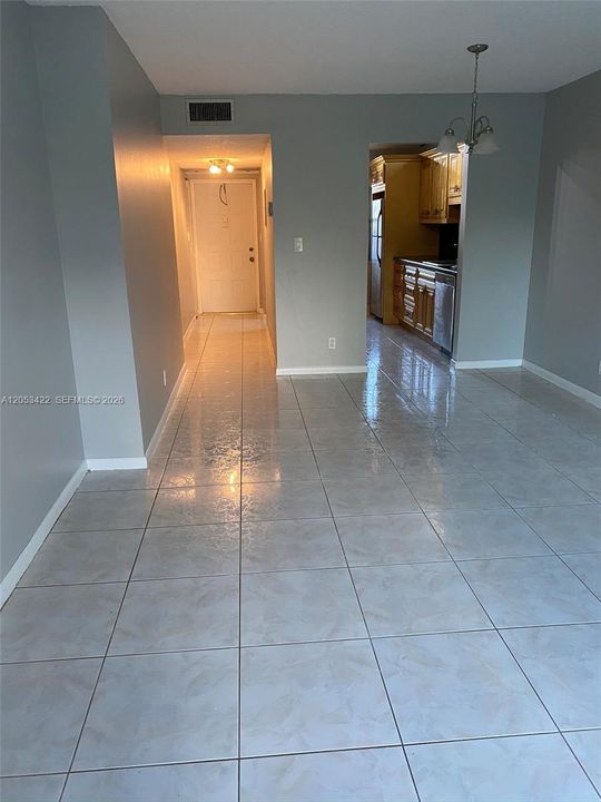 En Venta: $245,000 (2 camas, 2 baños, 840 Pies cuadrados)
