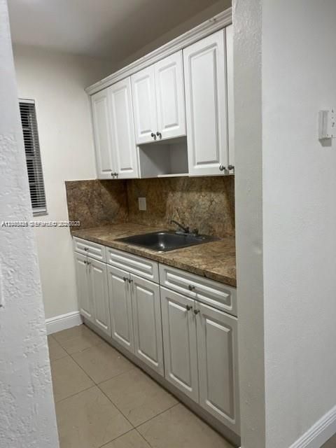 For Rent: $1,645 (1 beds, 1 baths, 560 Square Feet)