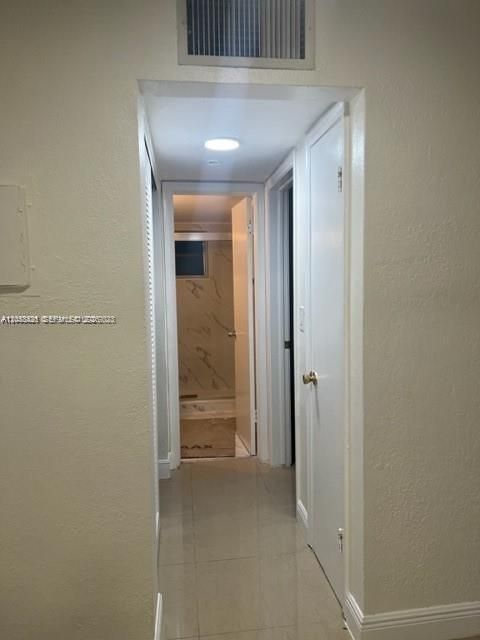 For Rent: $1,645 (1 beds, 1 baths, 560 Square Feet)