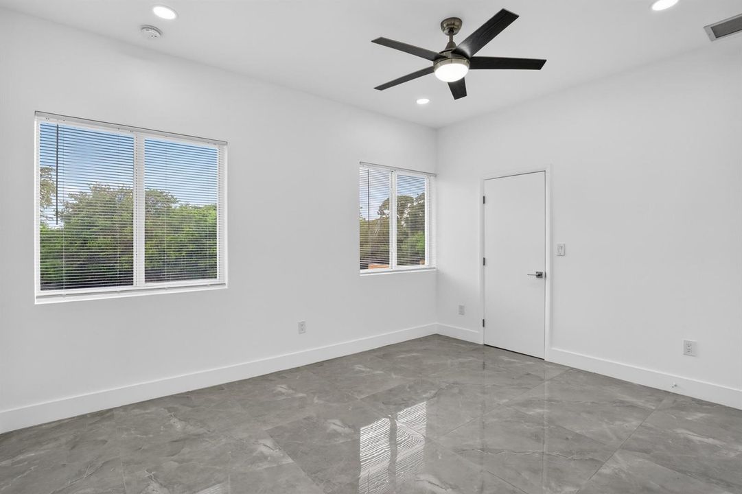 655_property-38