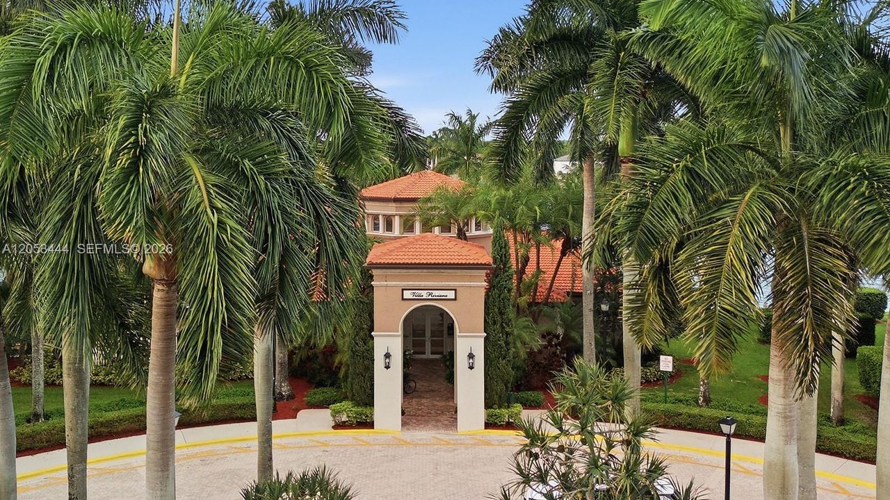 En Venta: $865,000 (4 camas, 2 baños, 3184 Pies cuadrados)