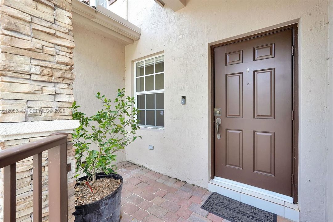 For Sale: $425,000 (3 beds, 2 baths, 1562 Square Feet)