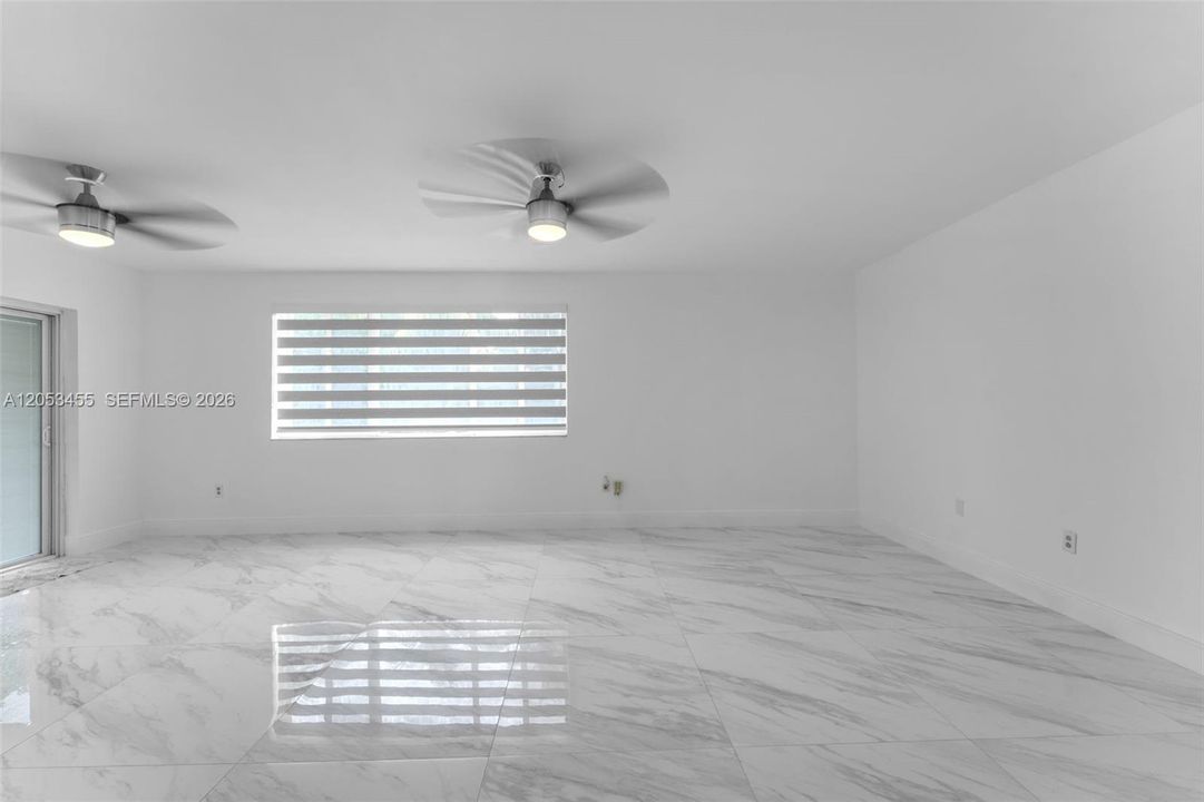 For Sale: $850,000 (3 beds, 2 baths, 1838 Square Feet)