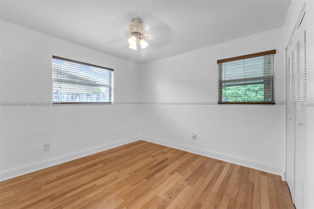 For Sale: $850,000 (3 beds, 2 baths, 1838 Square Feet)