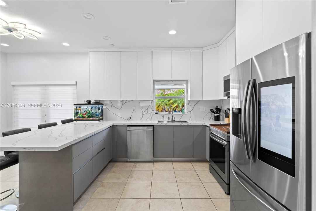 For Sale: $585,000 (4 beds, 2 baths, 1527 Square Feet)