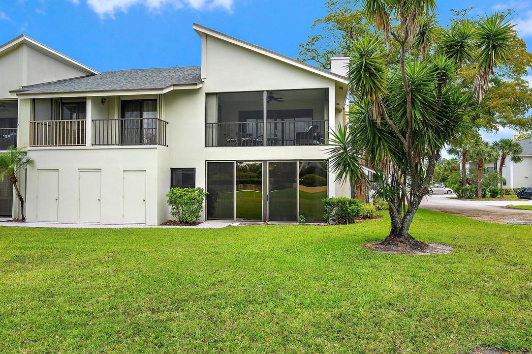 803 Clubhouse Cir-23