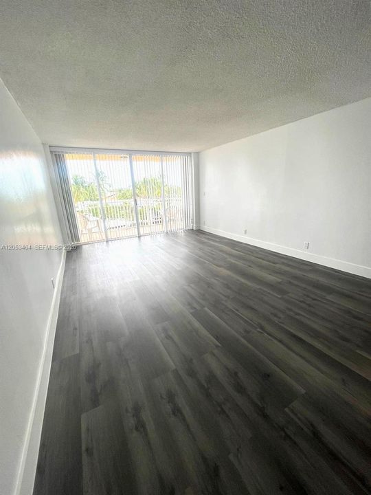 В аренду: $2,800 (2 спален, 2 ванн, 1190 Квадратных фут)