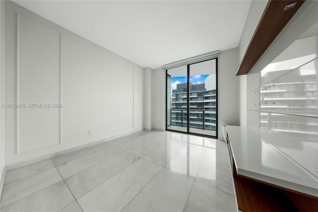For Rent: $12,345 (3 beds, 2 baths, 1709 Square Feet)