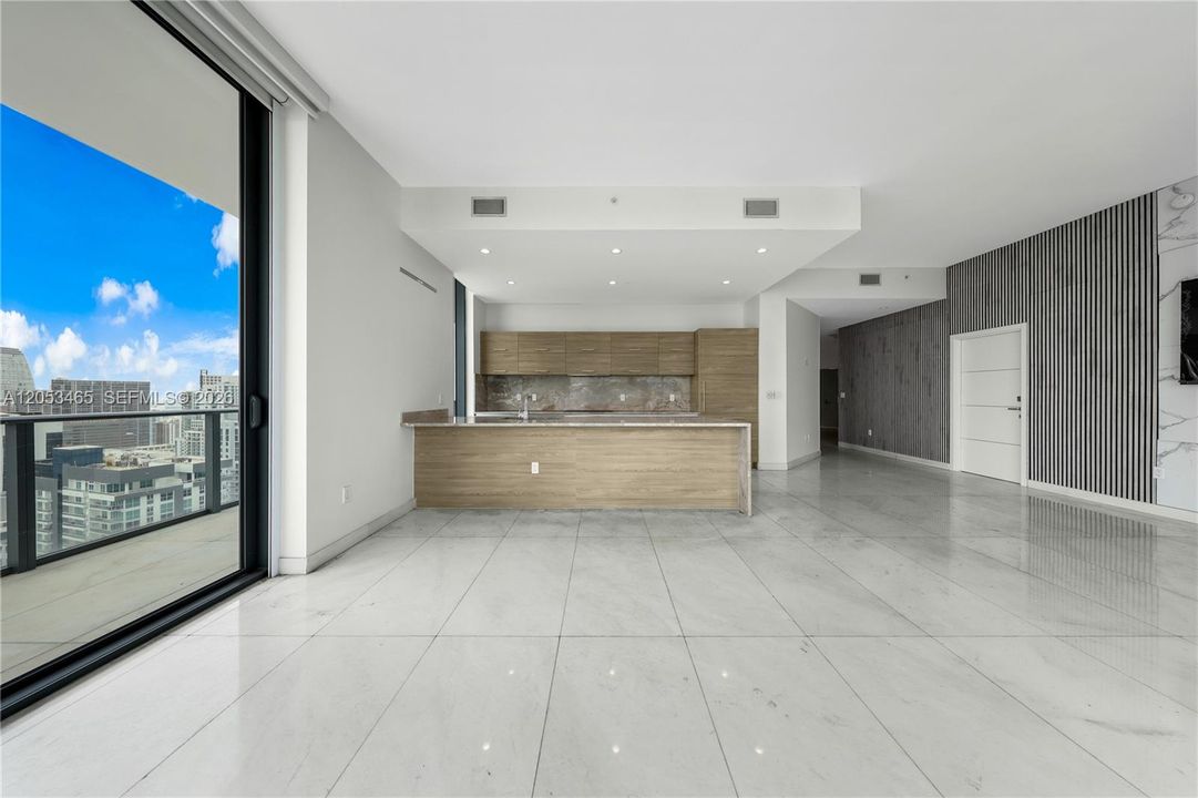 For Rent: $12,345 (3 beds, 2 baths, 1709 Square Feet)