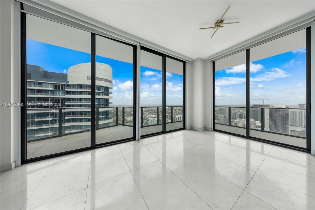 For Rent: $12,345 (3 beds, 2 baths, 1709 Square Feet)