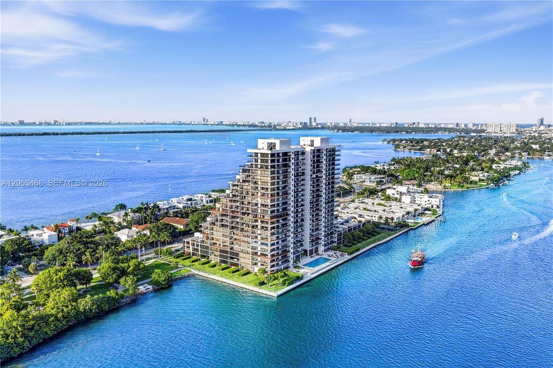 На продажу: $1,150,000 (1 спален, 1 ванн, 1030 Квадратных фут)