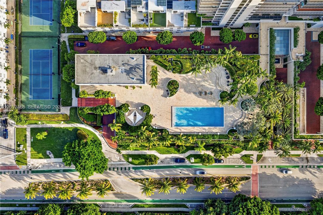 На продажу: $1,150,000 (1 спален, 1 ванн, 1030 Квадратных фут)