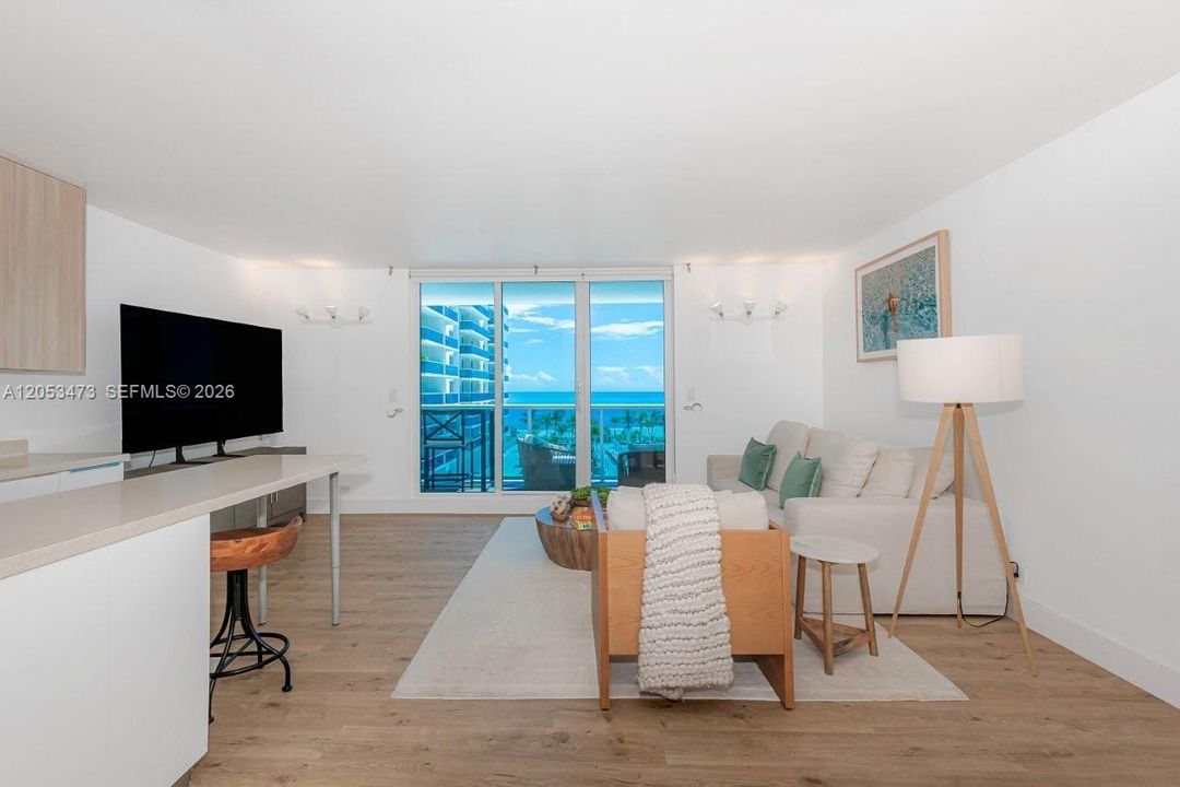 For Rent: $5,000 (0 beds, 1 baths, 600 Square Feet)
