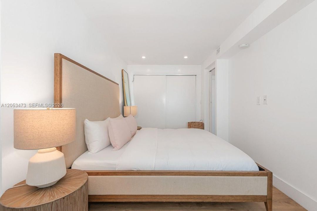 For Rent: $5,000 (0 beds, 1 baths, 600 Square Feet)