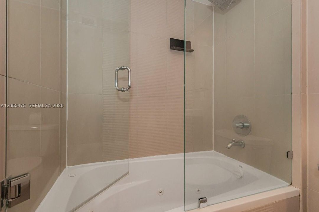For Rent: $5,000 (0 beds, 1 baths, 600 Square Feet)