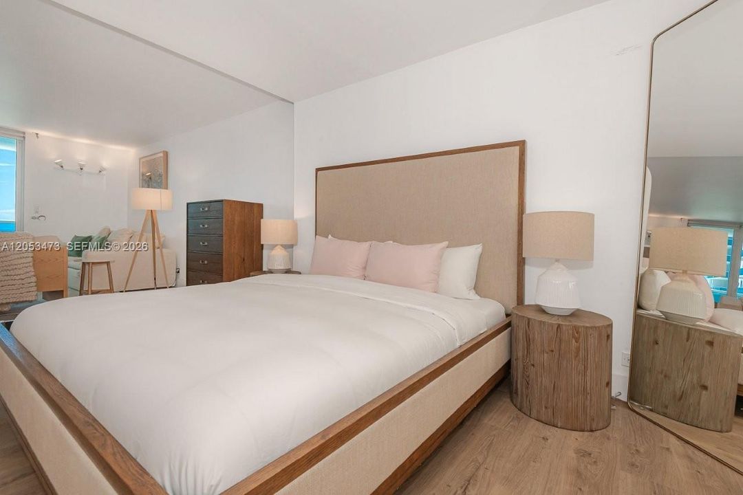 For Rent: $5,000 (0 beds, 1 baths, 600 Square Feet)