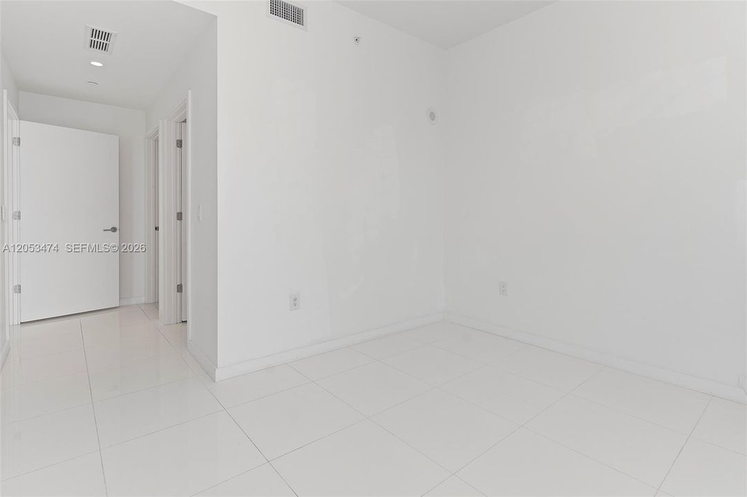 В аренду: $7,700 (2 спален, 3 ванн, 1547 Квадратных фут)