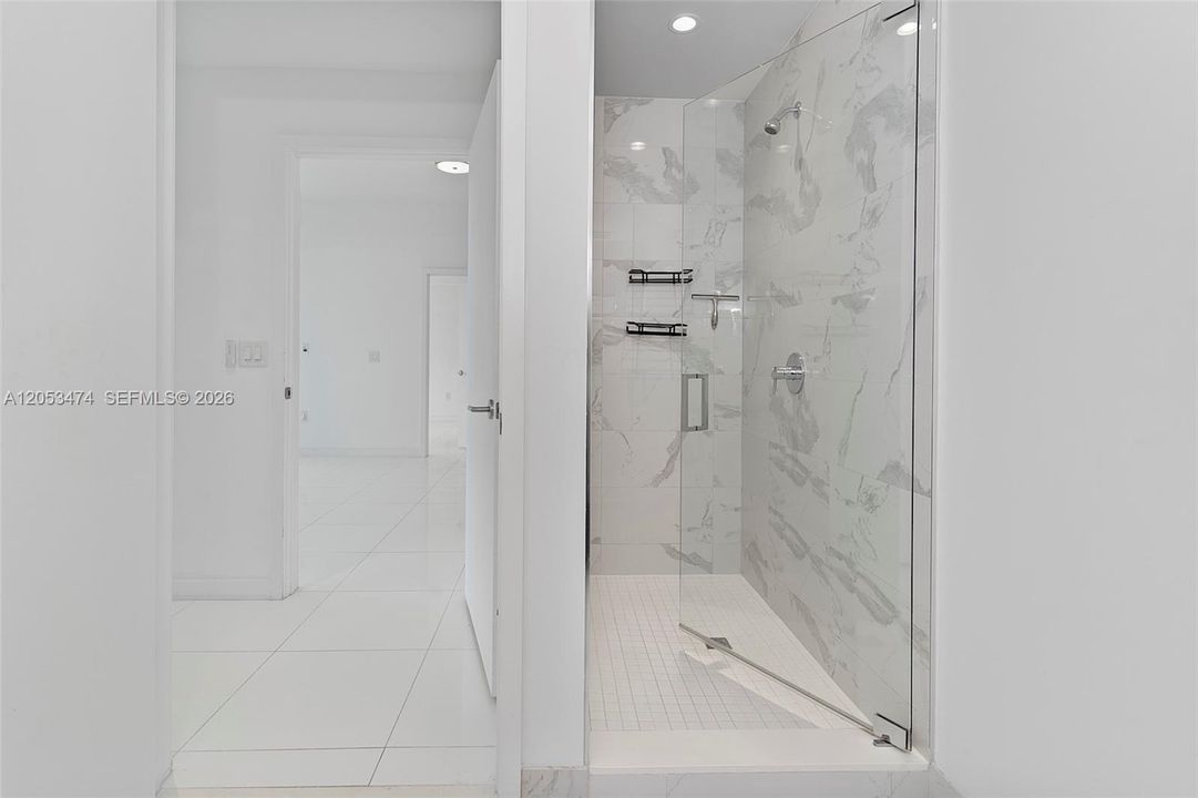 В аренду: $7,700 (2 спален, 3 ванн, 1547 Квадратных фут)