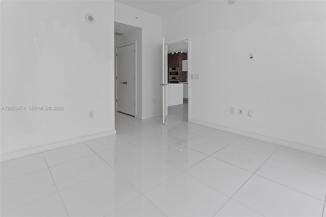 В аренду: $7,700 (2 спален, 3 ванн, 1547 Квадратных фут)