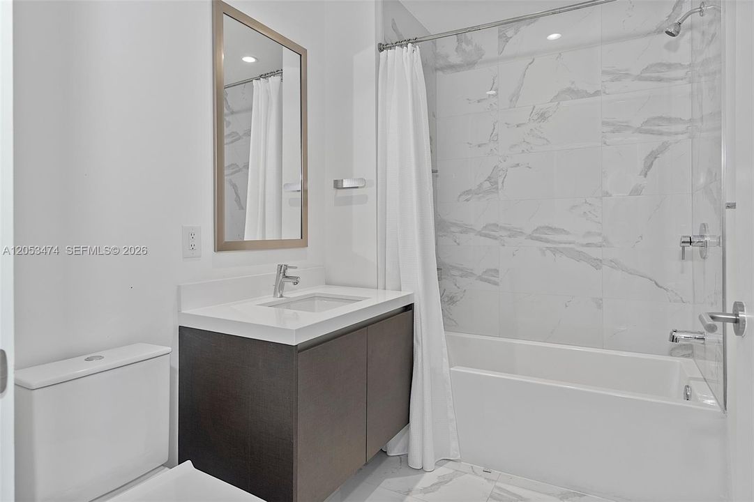 В аренду: $7,700 (2 спален, 3 ванн, 1547 Квадратных фут)