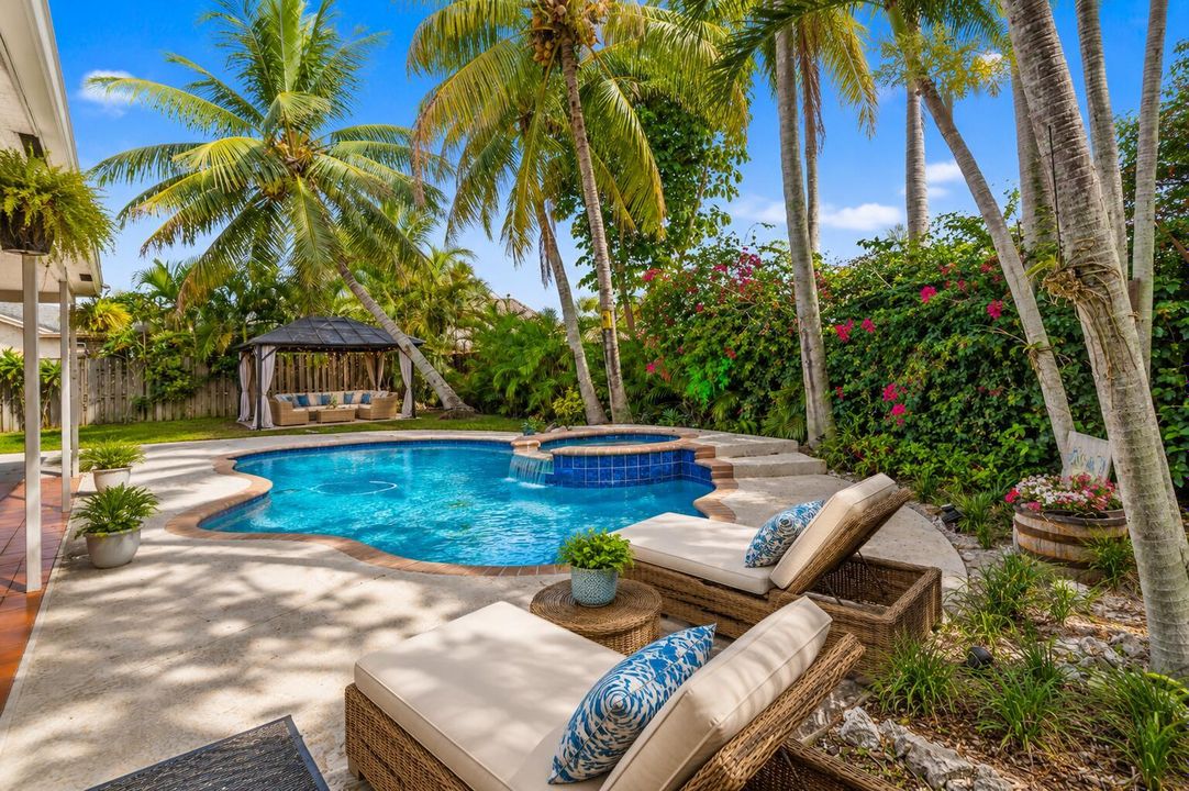 Virtually staged backyard 2