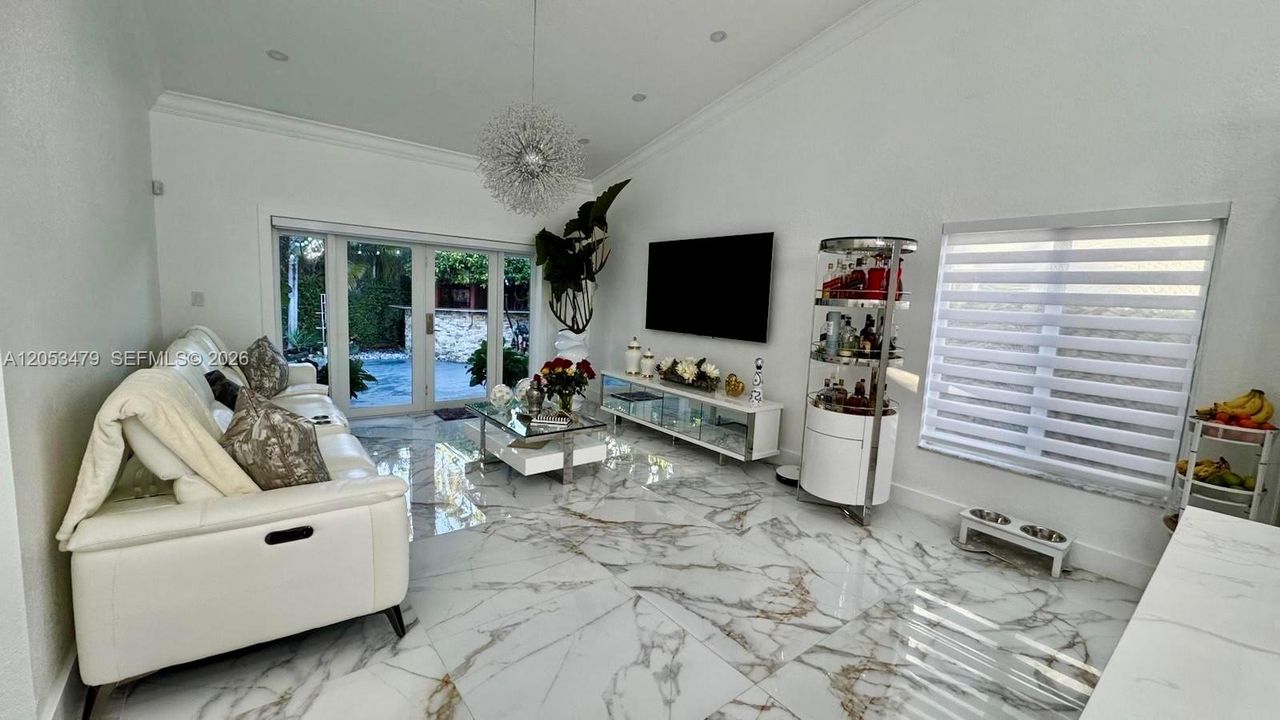 For Rent: $4,200 (3 beds, 2 baths, 1868 Square Feet)