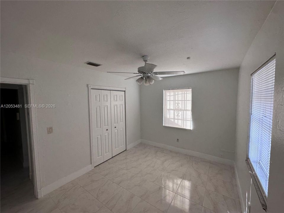 For Rent: $2,200 (2 beds, 1 baths, 1500 Square Feet)