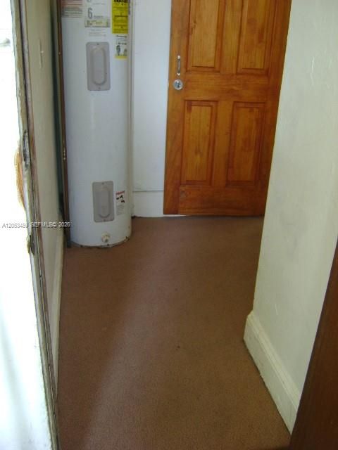 For Rent: $2,100 (1 beds, 1 baths, 718 Square Feet)