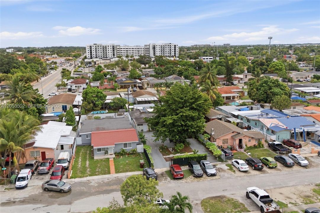 На продажу: $647,000 (4 спален, 3 ванн, 1651 Квадратных фут)