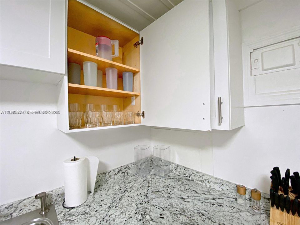 В аренду: $2,900 (3 спален, 1 ванн, 920 Квадратных фут)