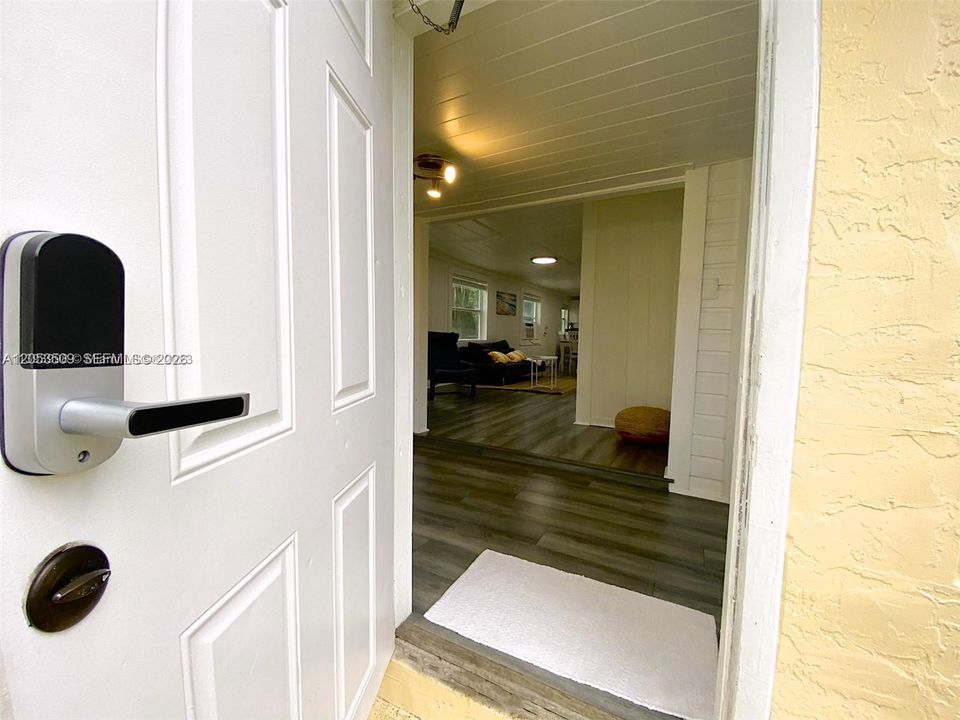 В аренду: $2,900 (3 спален, 1 ванн, 920 Квадратных фут)