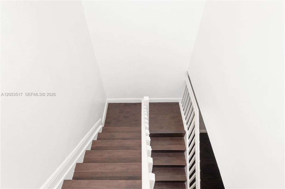 На продажу: $445,000 (3 спален, 2 ванн, 1765 Квадратных фут)