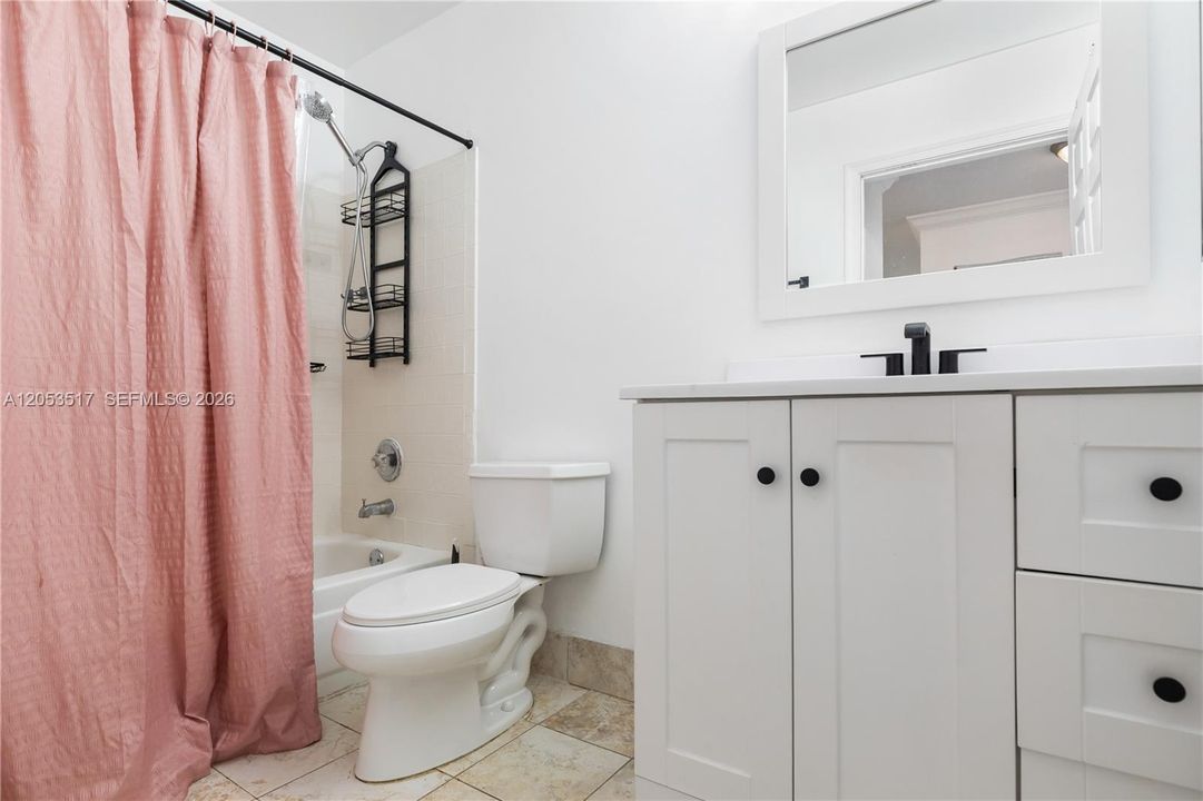 На продажу: $445,000 (3 спален, 2 ванн, 1765 Квадратных фут)