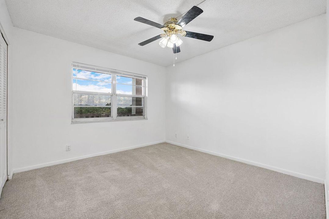 1075_Riverside_Dr_u508_020