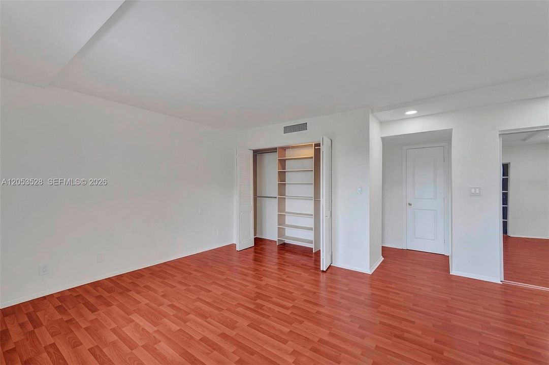 В аренду: $3,250 (2 спален, 2 ванн, 1750 Квадратных фут)