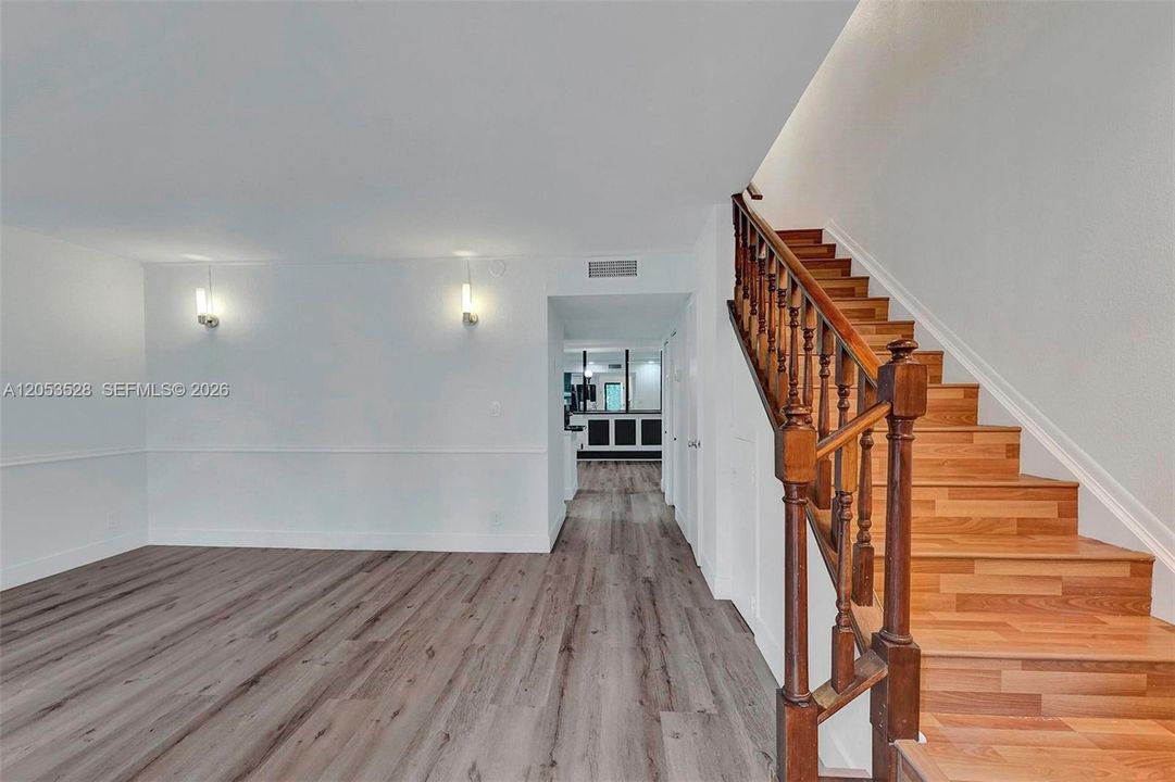 В аренду: $3,250 (2 спален, 2 ванн, 1750 Квадратных фут)