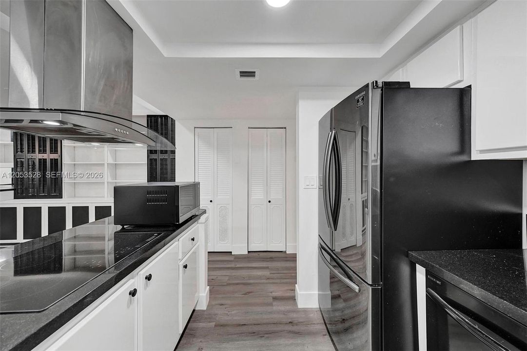 В аренду: $3,250 (2 спален, 2 ванн, 1750 Квадратных фут)
