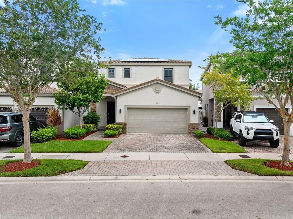 En Venta: $1,089,000 (4 camas, 2 baños, 2223 Pies cuadrados)