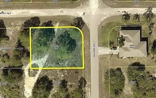 На продажу: $42,000 (10,713.00 acres)