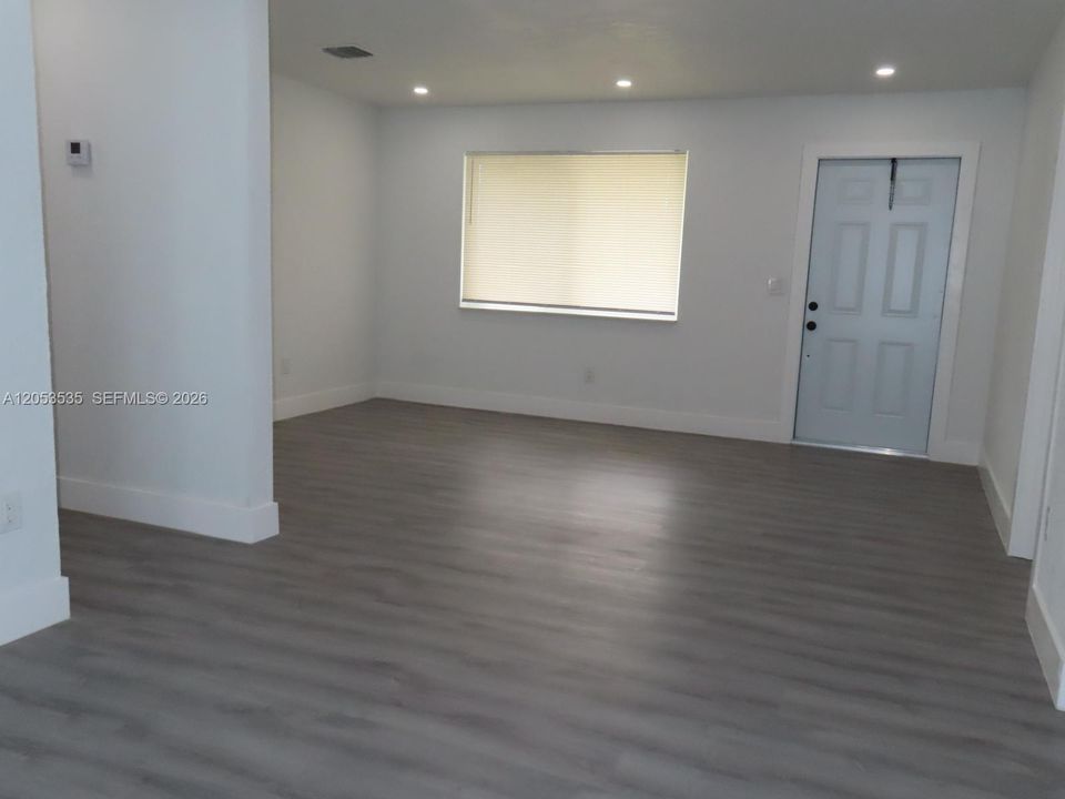 En Renta: $2,800 (3 camas, 2 baños, 1176 Pies cuadrados)